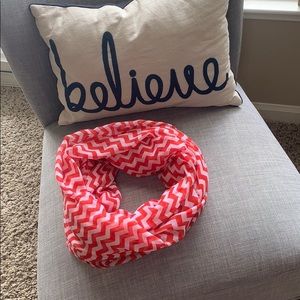 Adorable chevron scarf!